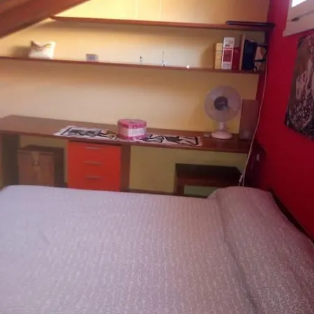 아파트 Mansarda Nel Cuore Di